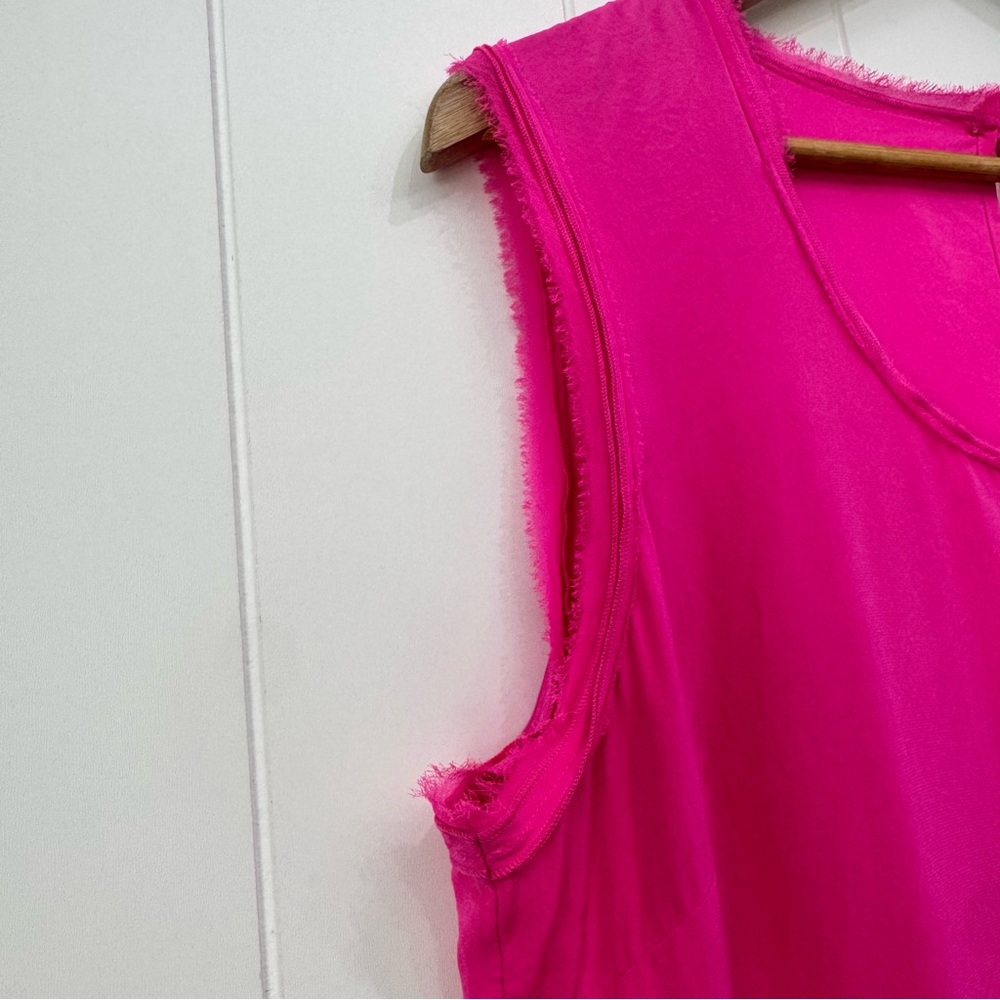 St John Silk Blend Sleeveless Blouse Top Pink Women’s Size 12 - Picture 2 of 13